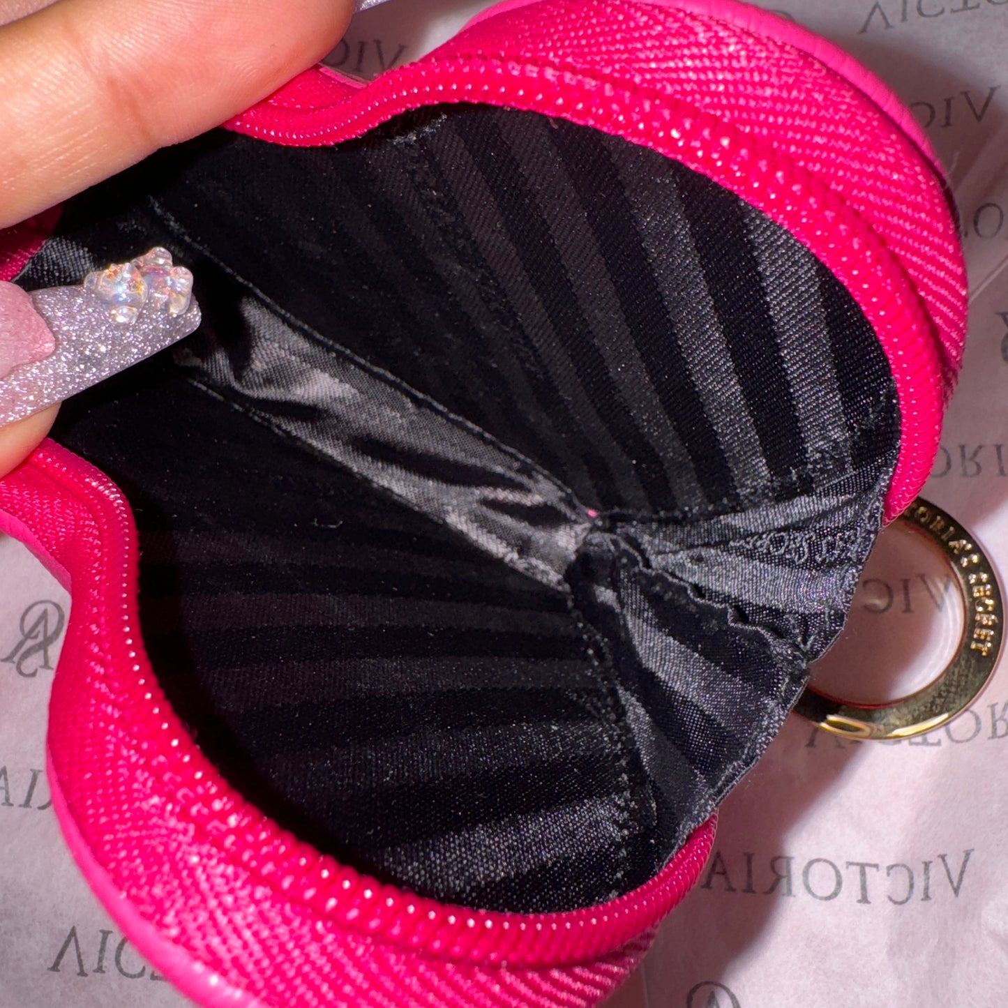 Victoria’s secret monedero Corazón ROSA