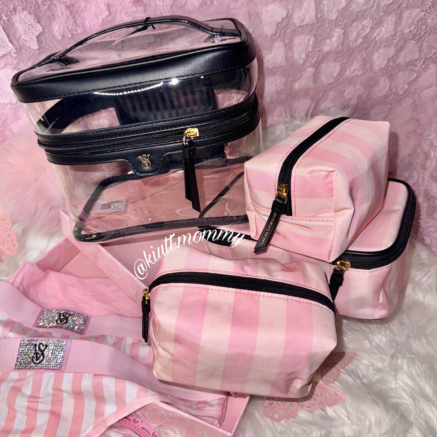 Victoria secret cosmetic bag🎀.